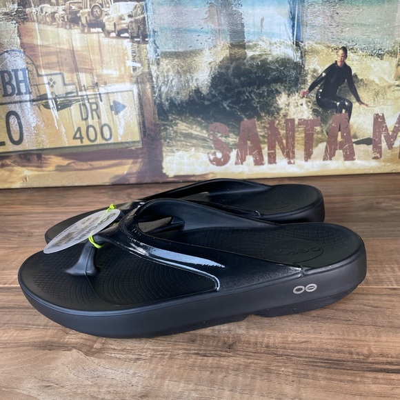 Oofos womens recovery thong sandals - Picture 4 of 6